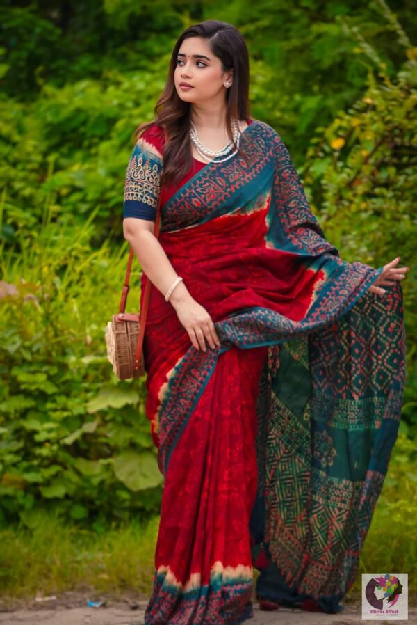 Silk Batik Saree with Blouse Pieces Premium Quality - Image 3