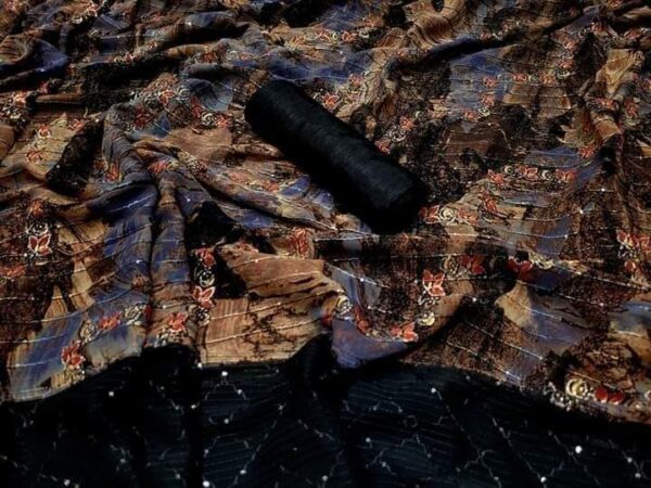 Georgette Premium quality Indian Saree - Image 3